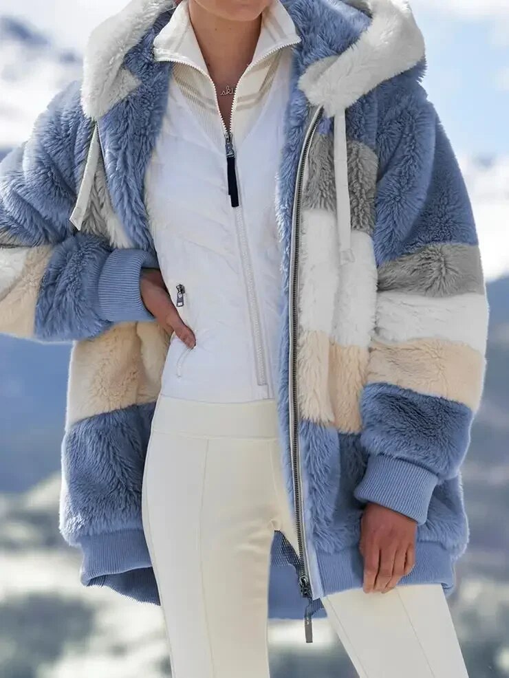 Luna | Chaqueta de invierno para mujer con diseño de bloques de color y capucha