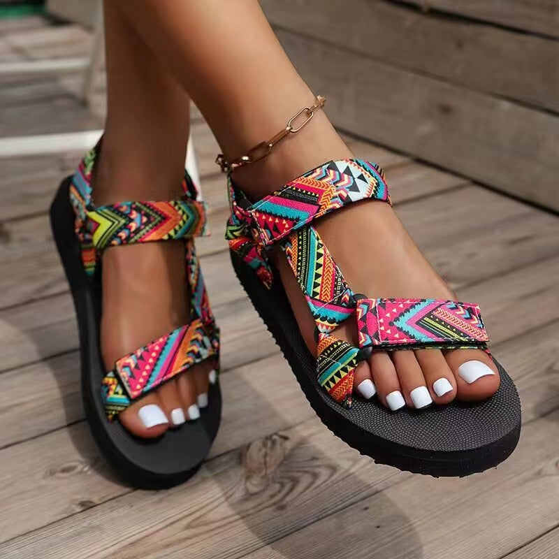 SUENTA Velvet | Damen Sommer-Sandalen – Bunte Farben & Leichter Komfort Rot Stoff