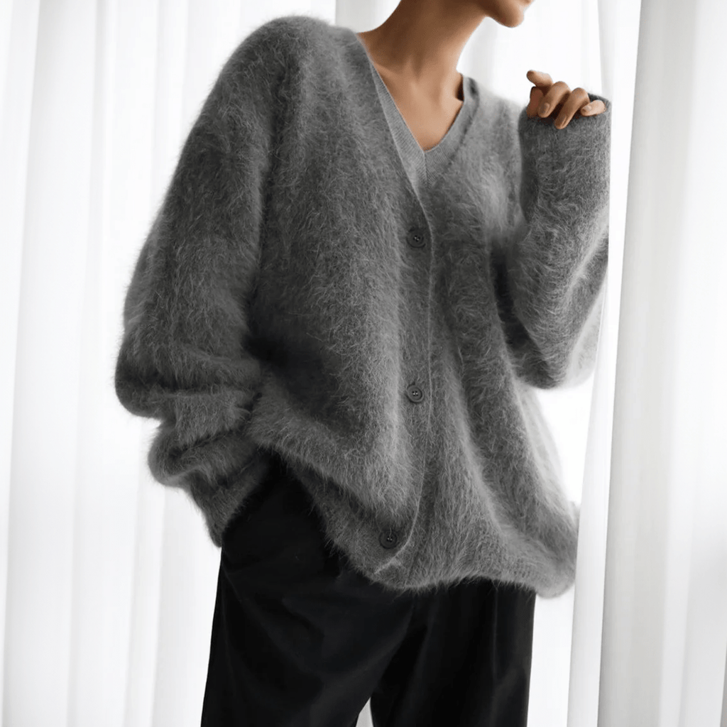 Amore | Damen Trendige Flauschige Strickjacke mit Knopfleiste