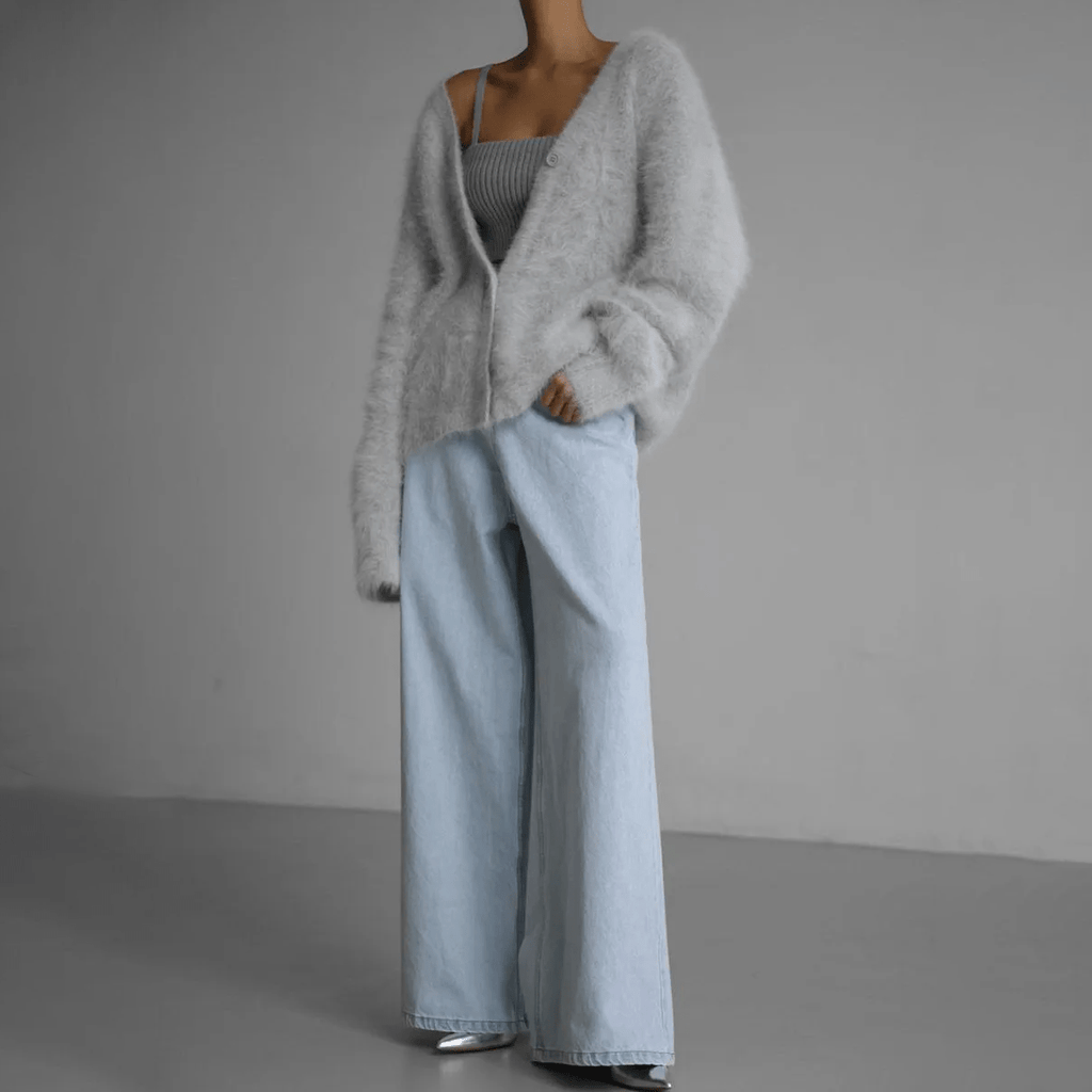 Amore | Damen Trendige Flauschige Strickjacke mit Knopfleiste
