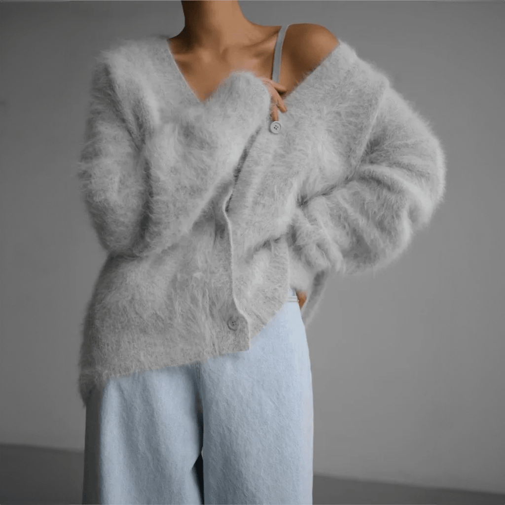 Amore | Damen Trendige Flauschige Strickjacke mit Knopfleiste