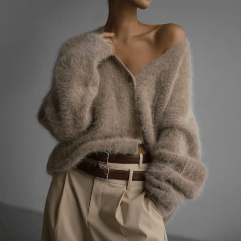 Amore | Damen Trendige Flauschige Strickjacke mit Knopfleiste