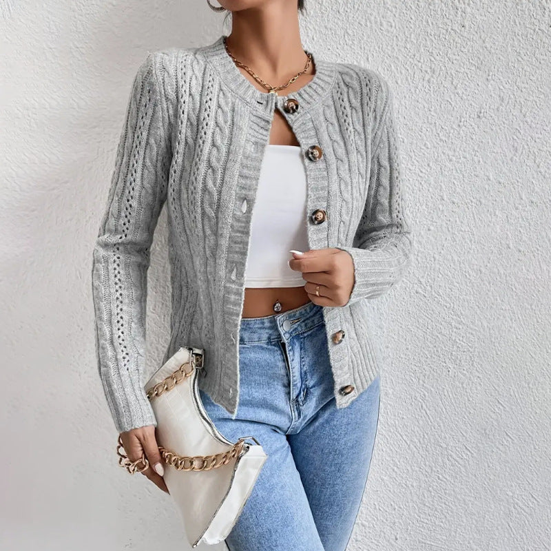 Solis | Damen Zopfmuster Strickjacke mit Knopfleiste