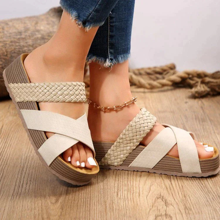 SUENTA Silk | Damen Modesandalen – Eleganter Look & Schlichtes Design Beige