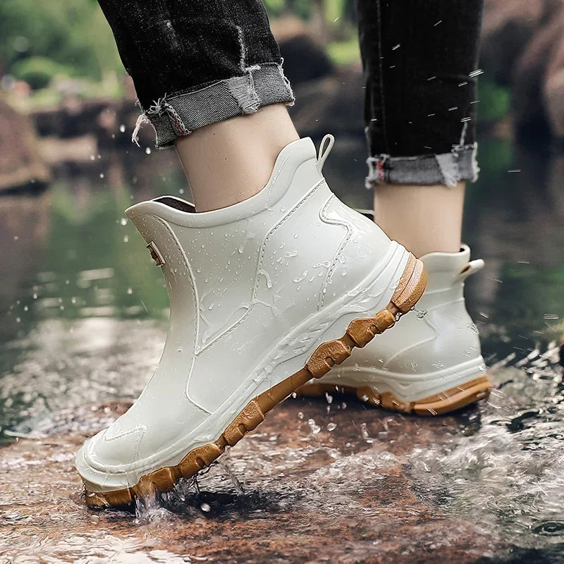 Tasana | Stiefeletten für Damen zum Hineinschlüpfen, Profilsohle, geschlossene Zehenpartie