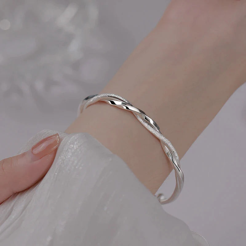 Luna | Silberarmband für Damen – Geflochten, Elegant und Zeitlos