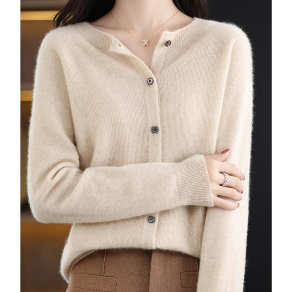 SUENTA Flōre | Damen Strickjacke | Rundhals & Knopfverschluss für zeitlose Wärme Khaki