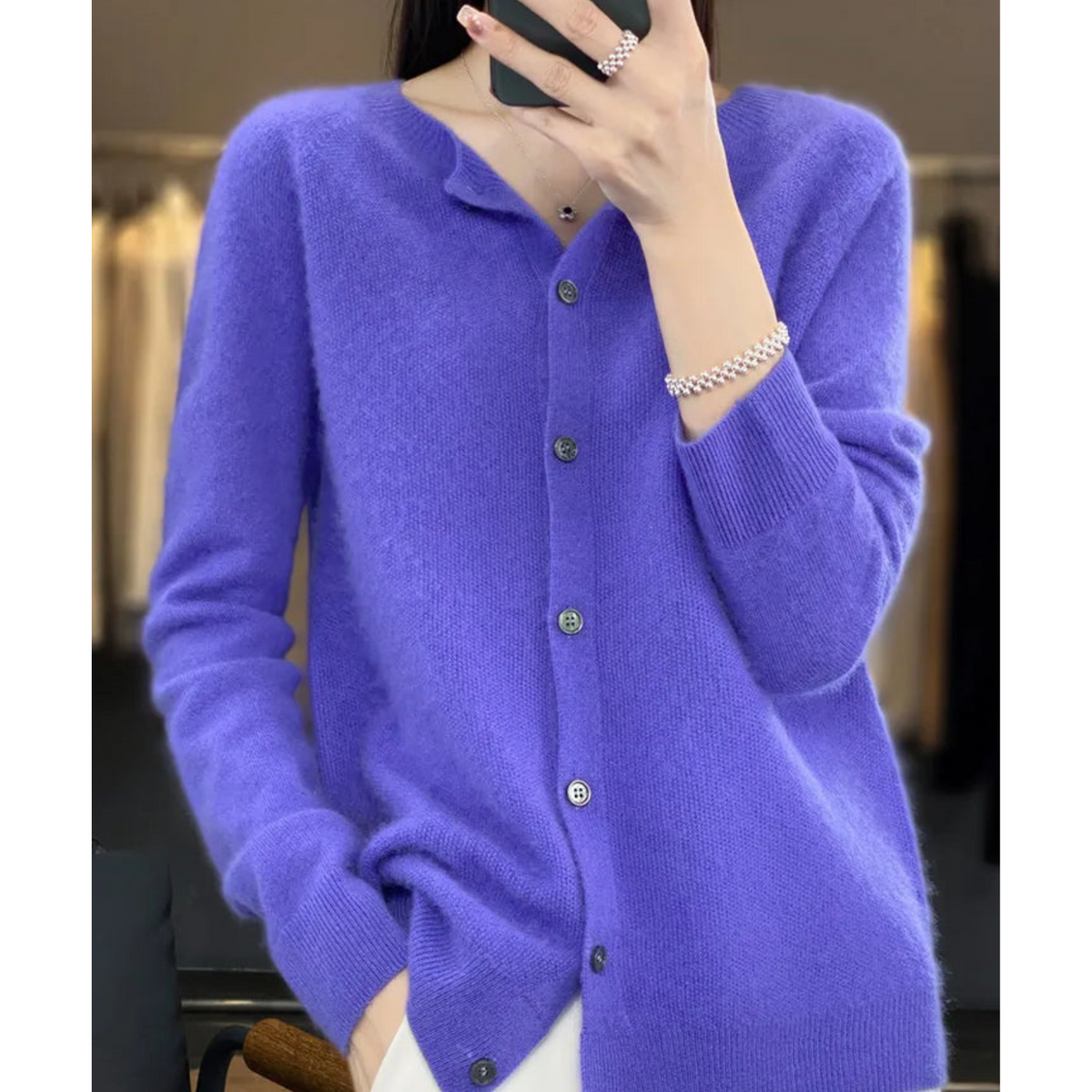 SUENTA Flōre | Damen Strickjacke | Rundhals & Knopfverschluss für zeitlose Wärme Dunkelblau
