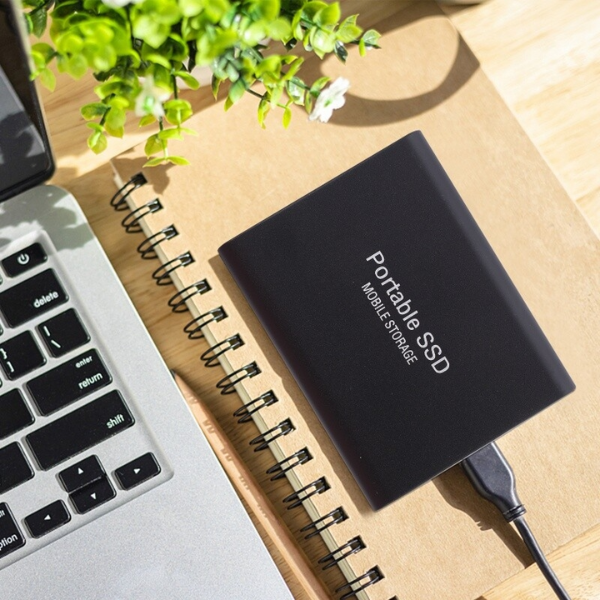 UltraVault Externe SSD – Blitzschnelle 4K-Speicherung mit bis zu 30 TB & 1050 MB/s Geschwindigkeit