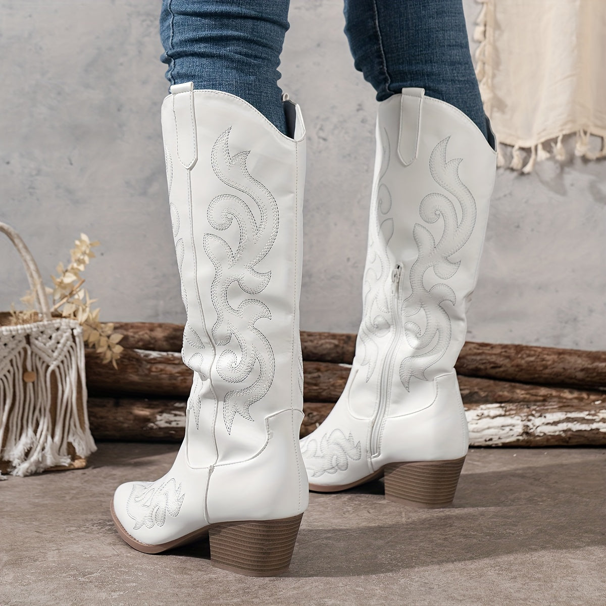 SUENTA Umami | Cowboystiefel für Damen, knielang, mit Blockabsatz Weiß