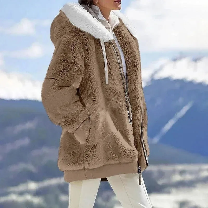 Luna | Chaqueta de invierno para mujer con diseño de bloques de color y capucha