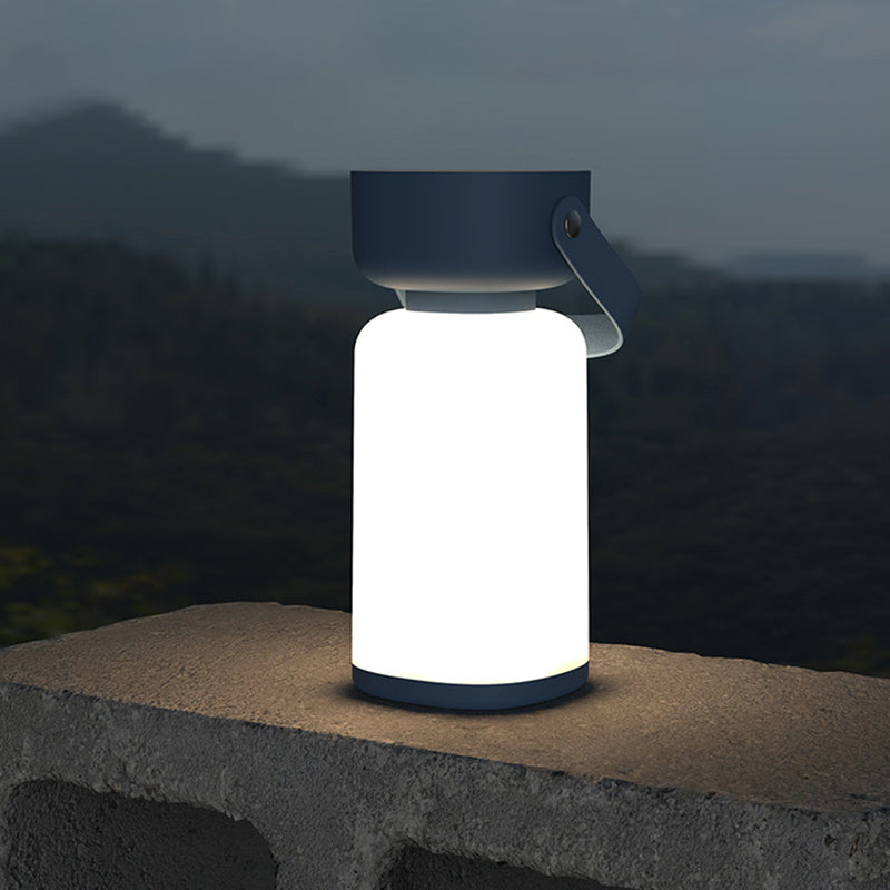 Amanti – Lámpara de mesa LED portátil e impermeable con moderno diseño cilíndrico